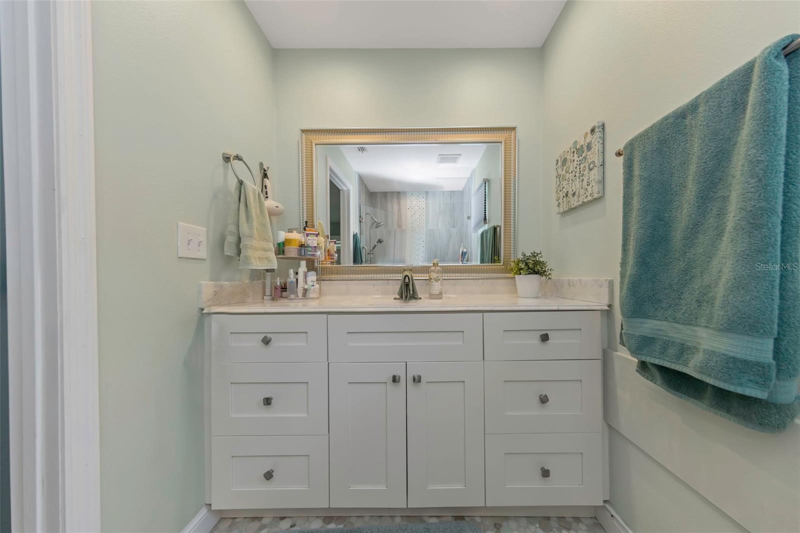 1308 GILLESPIE DR — photo 15