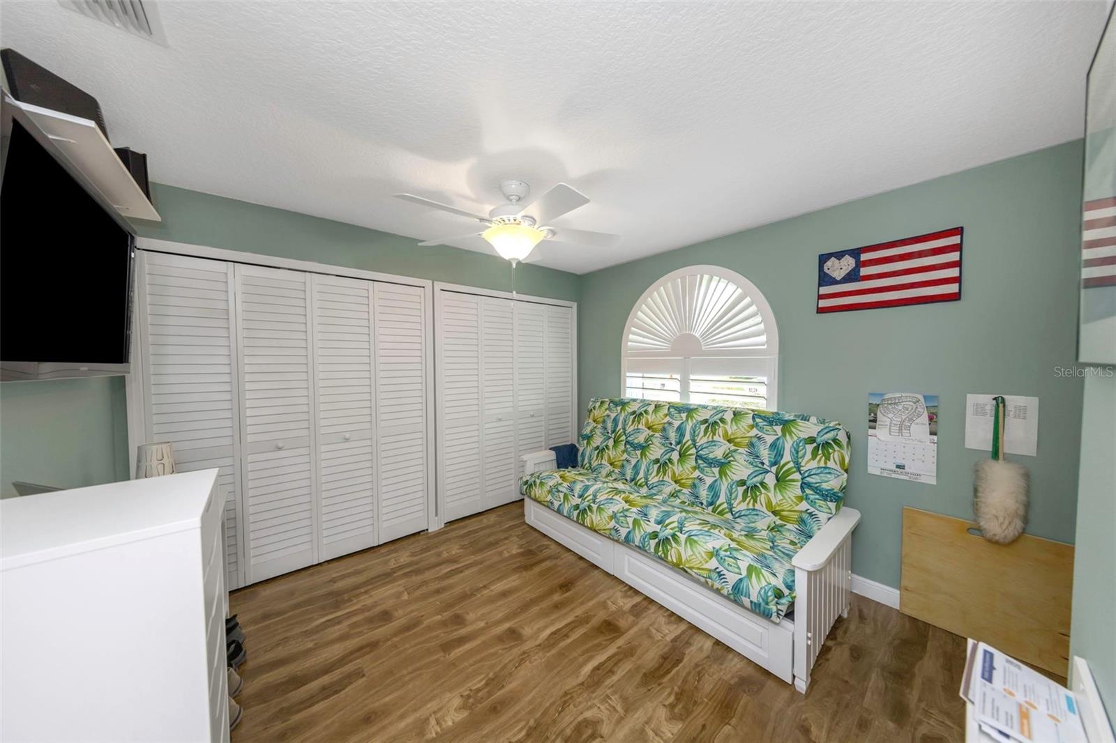 1308 GILLESPIE DR — photo 17