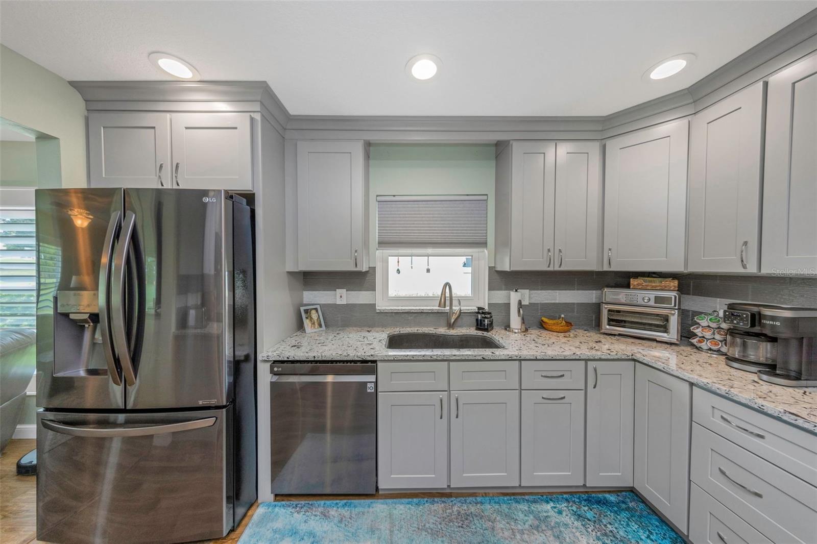 1308 GILLESPIE DR — photo 8