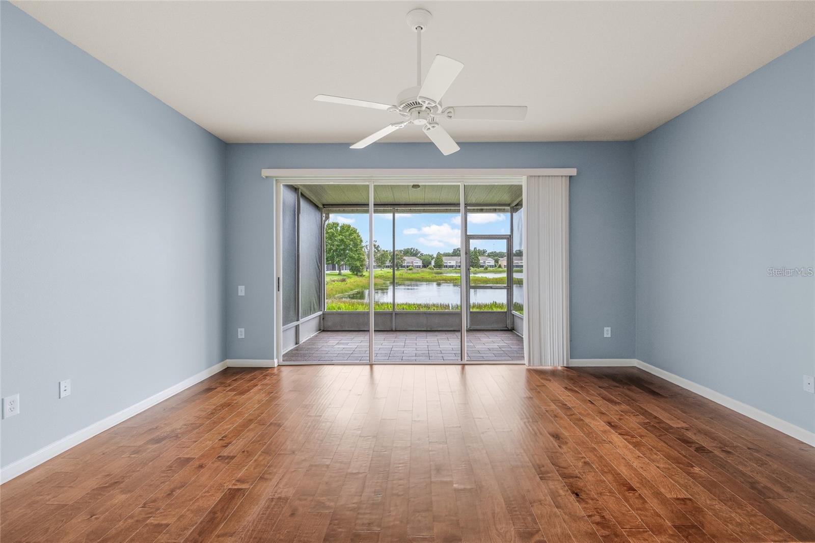 4879 POND RIDGE DR — photo 13