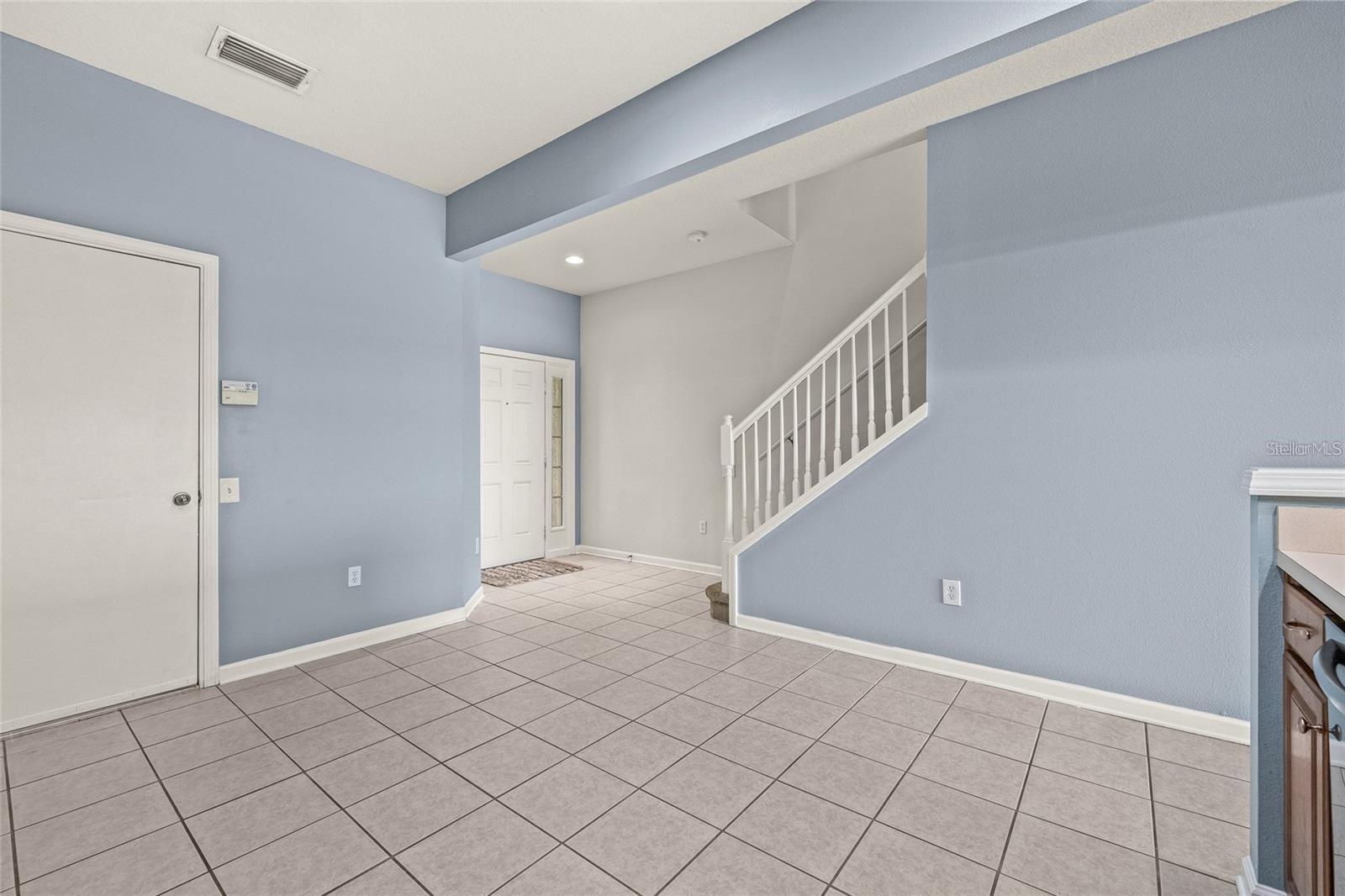 4879 POND RIDGE DR — photo 36