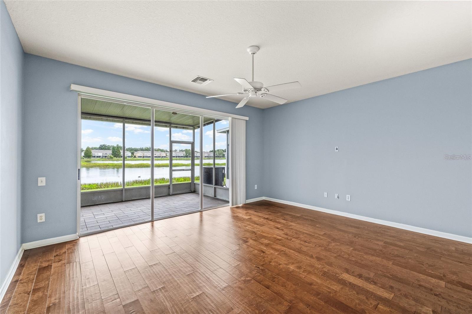 4879 POND RIDGE DR — photo 17