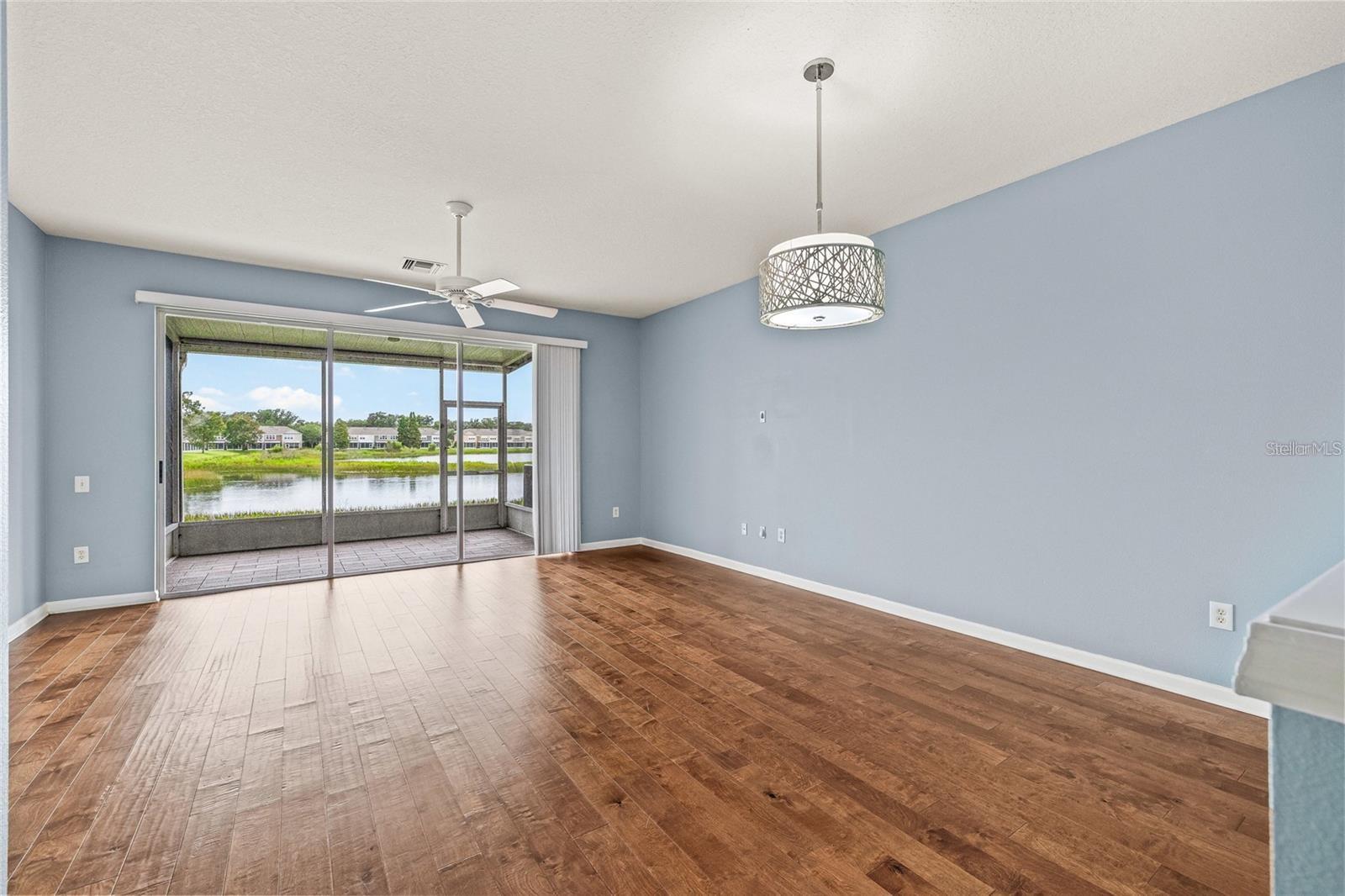 4879 POND RIDGE DR — photo 16