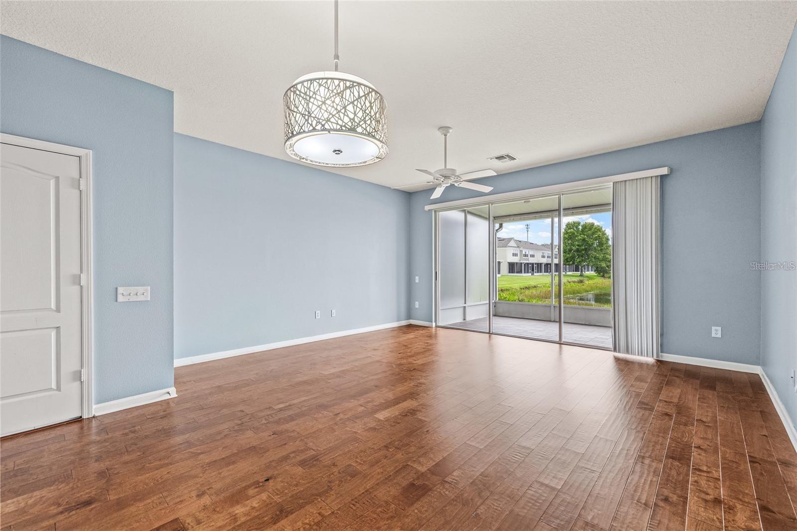 4879 POND RIDGE DR — photo 15