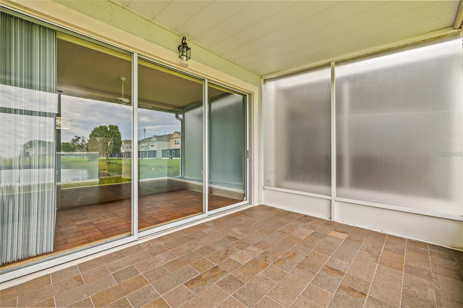 4879 POND RIDGE DR — photo 39