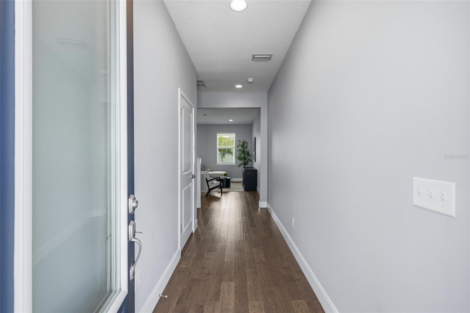 6621 S MANHATTAN AVE #2 — photo 3
