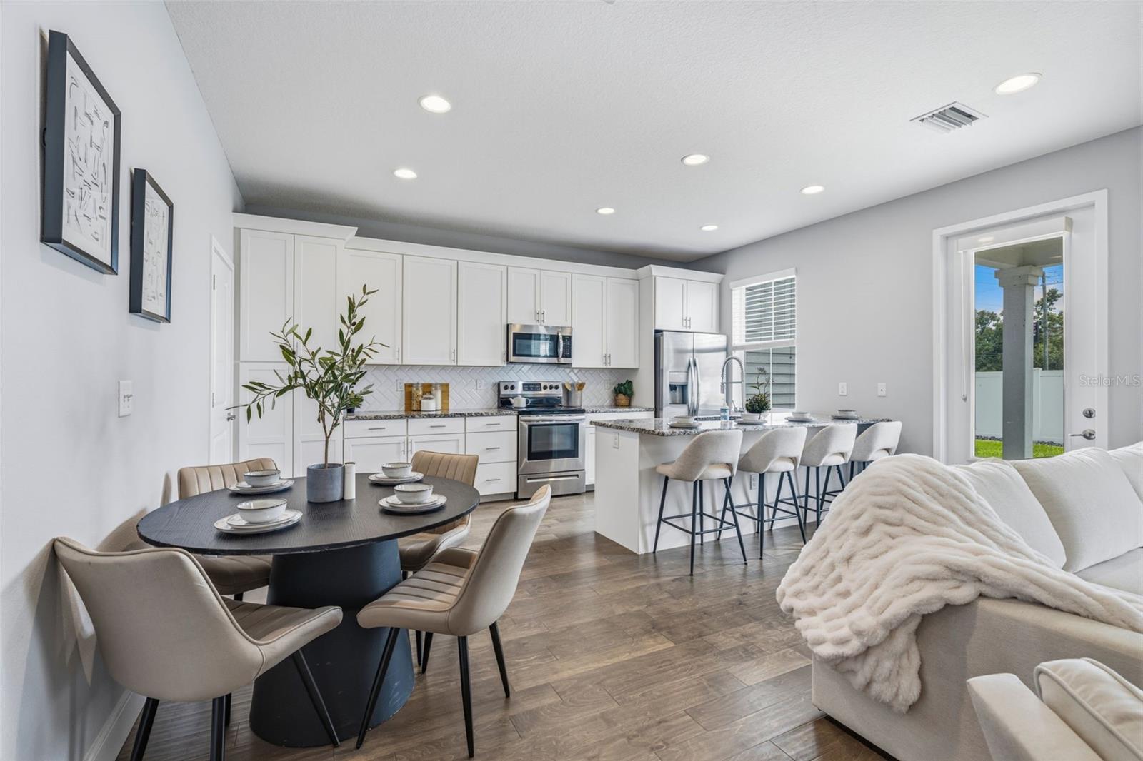6621 S MANHATTAN AVE #2 — photo 9