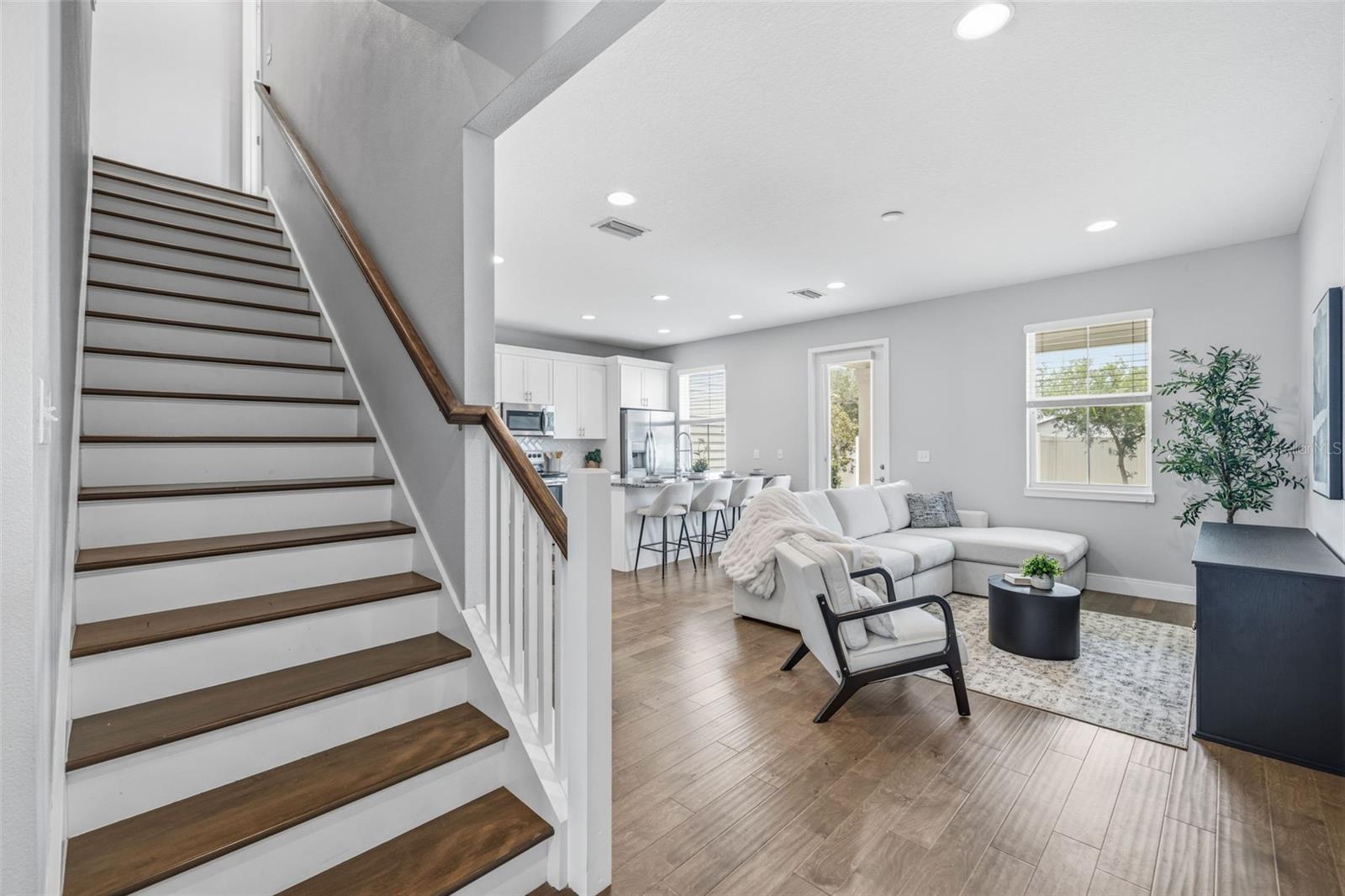 6621 S MANHATTAN AVE #2 — photo 4