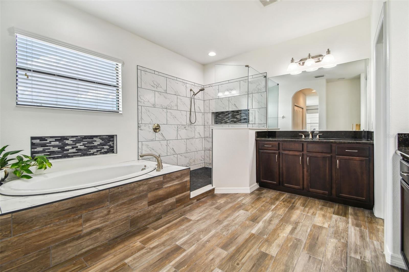 10627 MISTFLOWER LN — photo 22