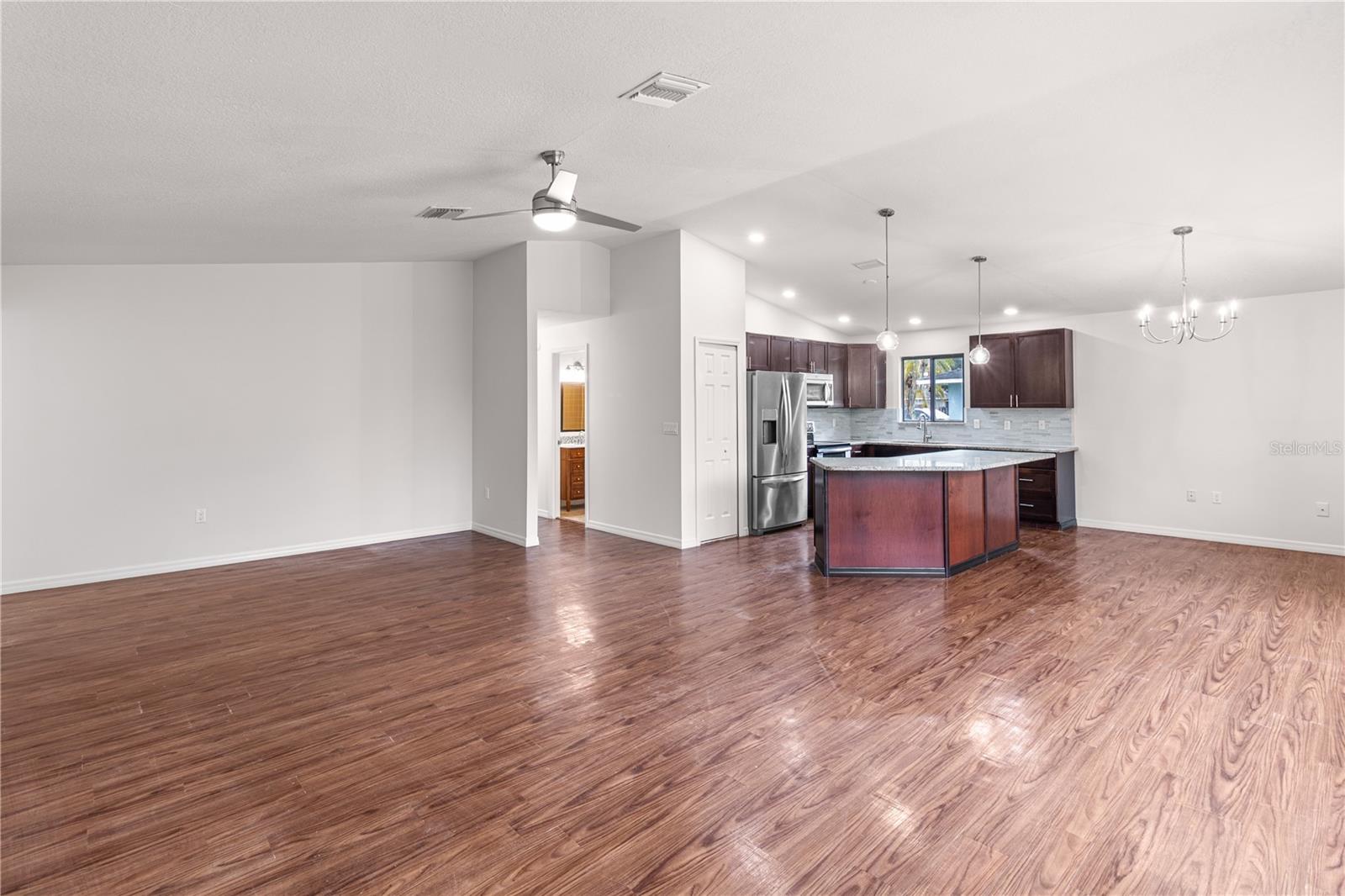 5011 LEON DR — photo 7