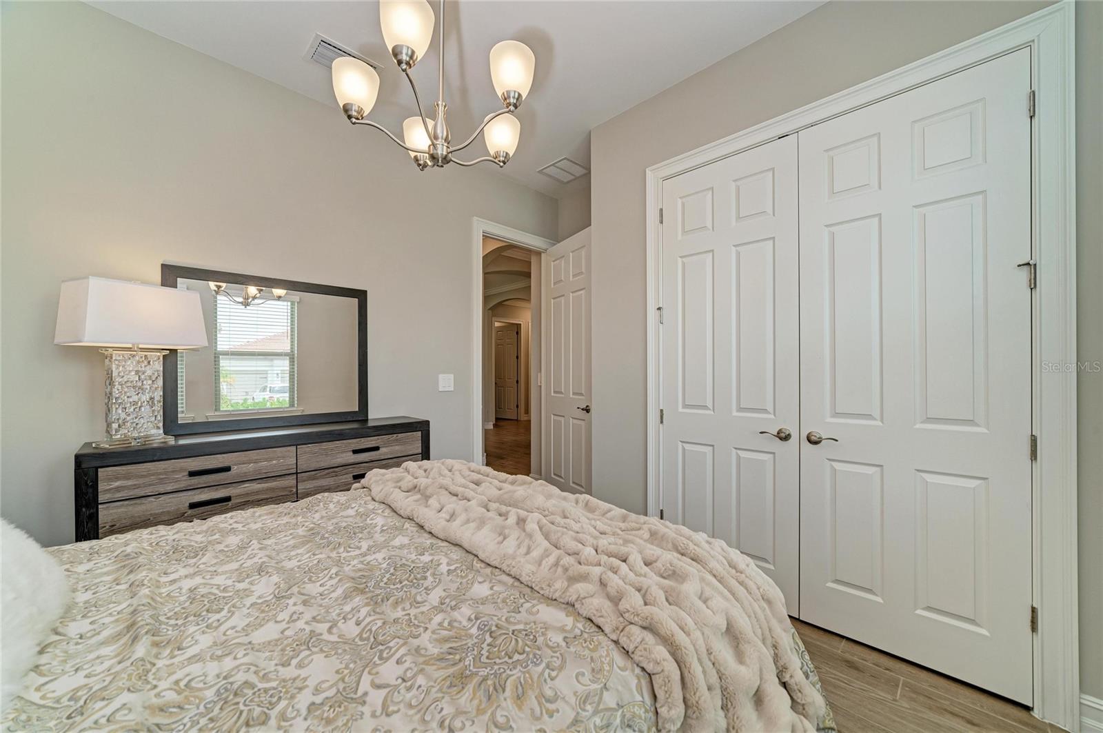 289 VILLORESI BLVD — photo 51
