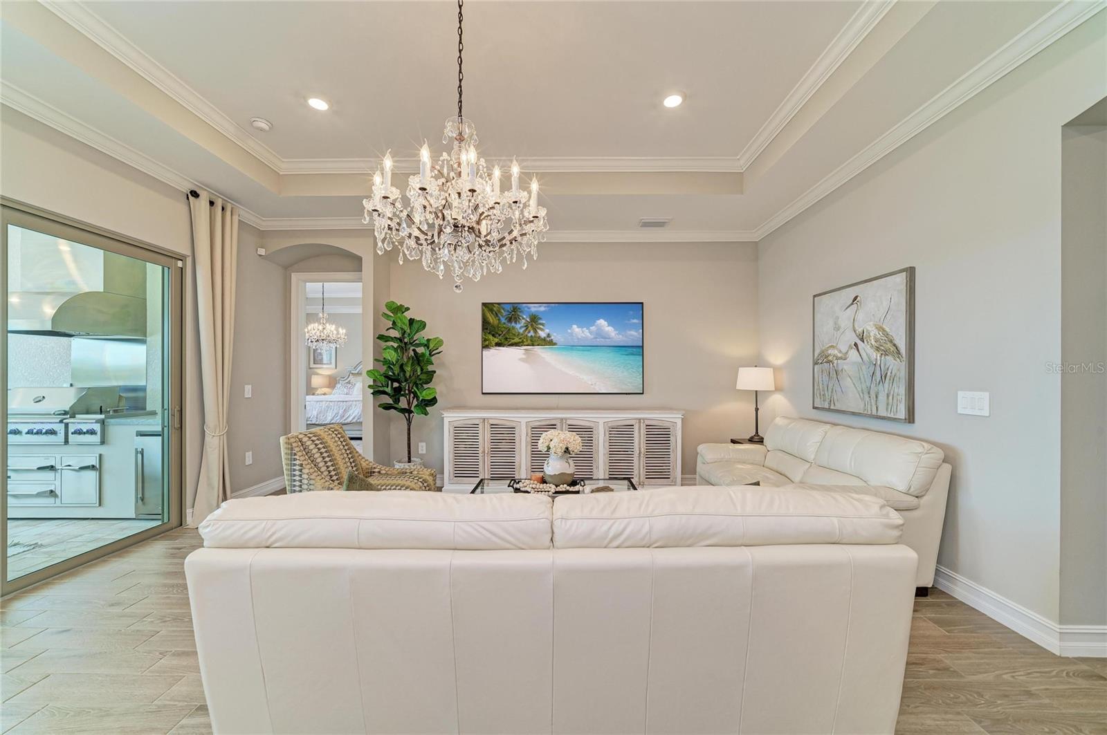 289 VILLORESI BLVD — photo 13