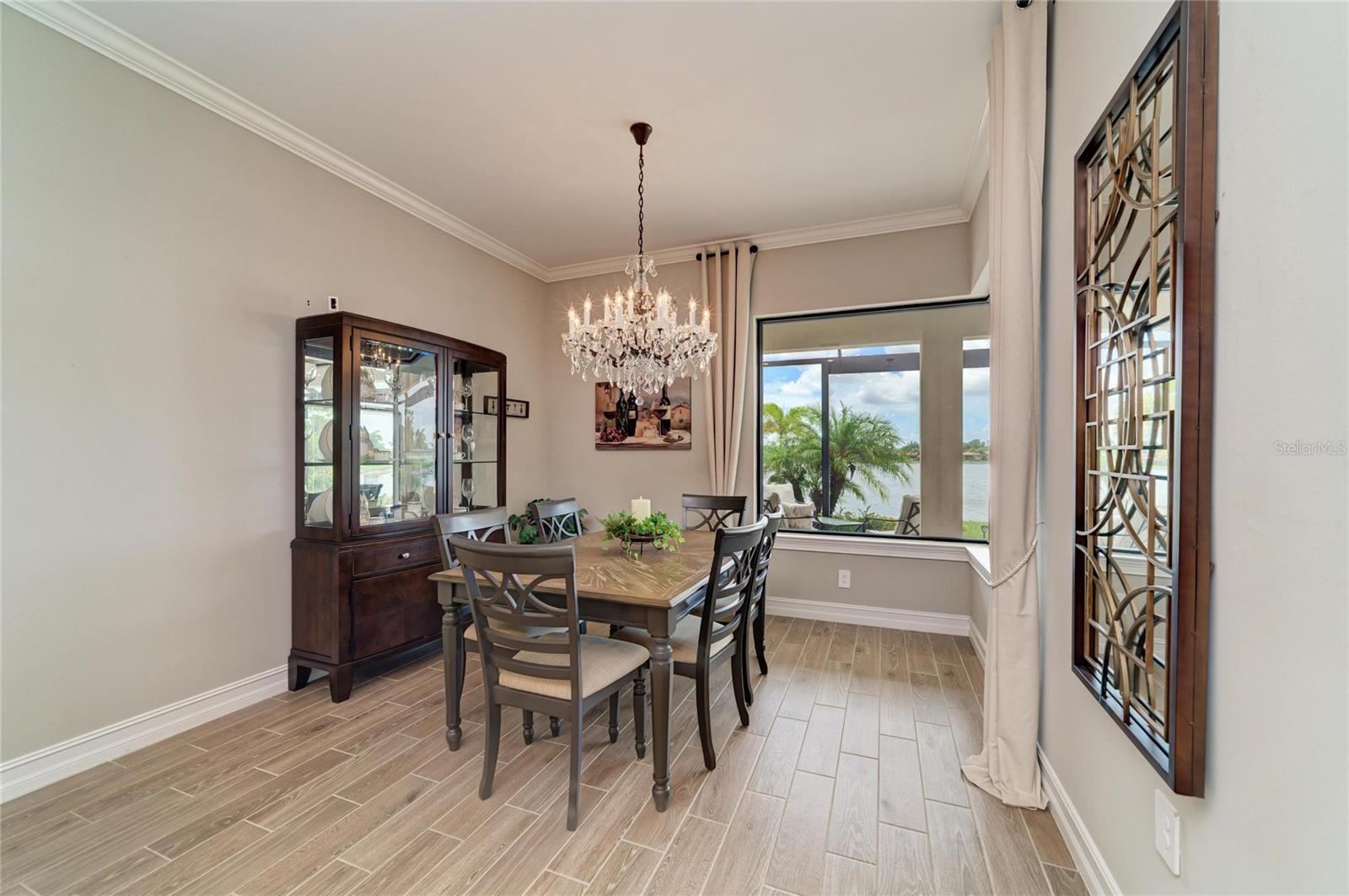 289 VILLORESI BLVD — photo 36