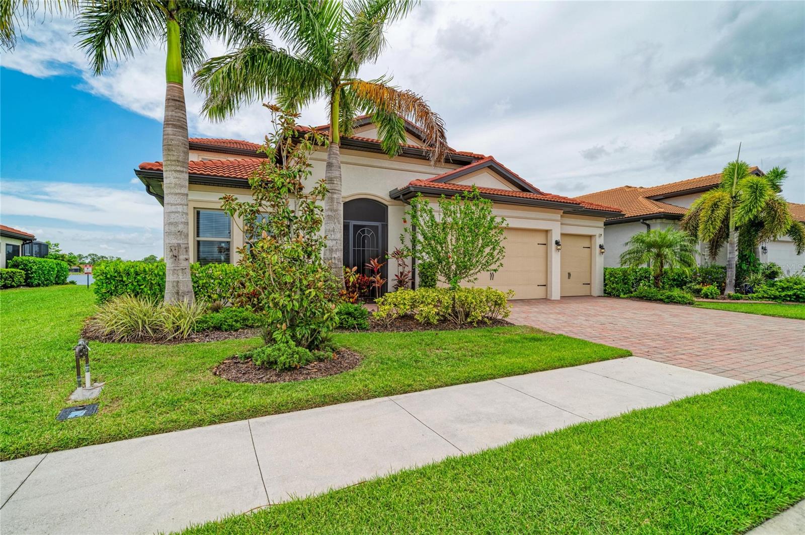 289 VILLORESI BLVD — photo 8