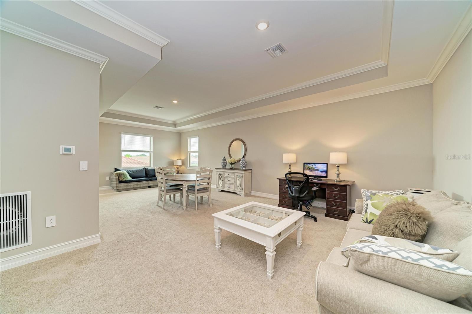 289 VILLORESI BLVD — photo 60