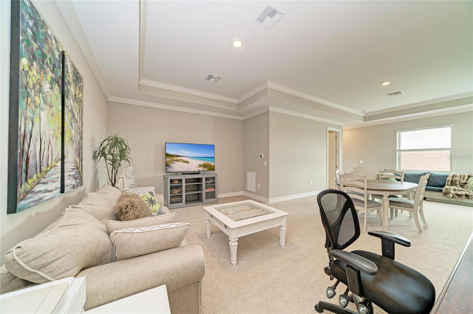 289 VILLORESI BLVD — photo 59