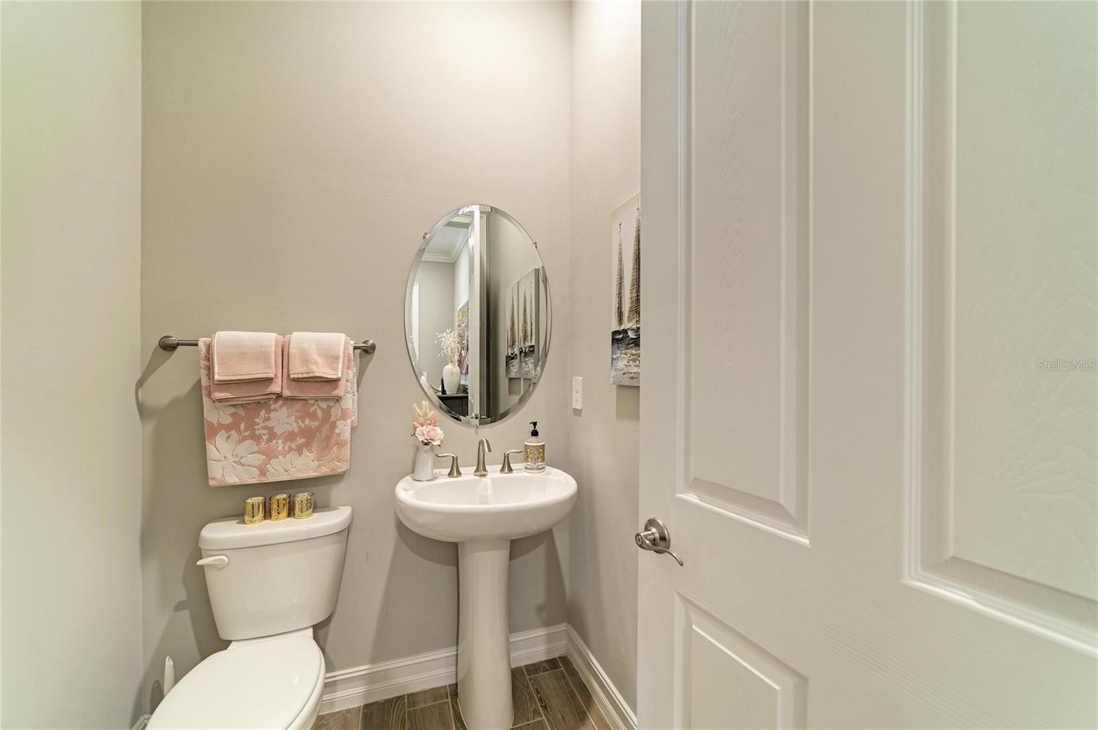 289 VILLORESI BLVD — photo 46