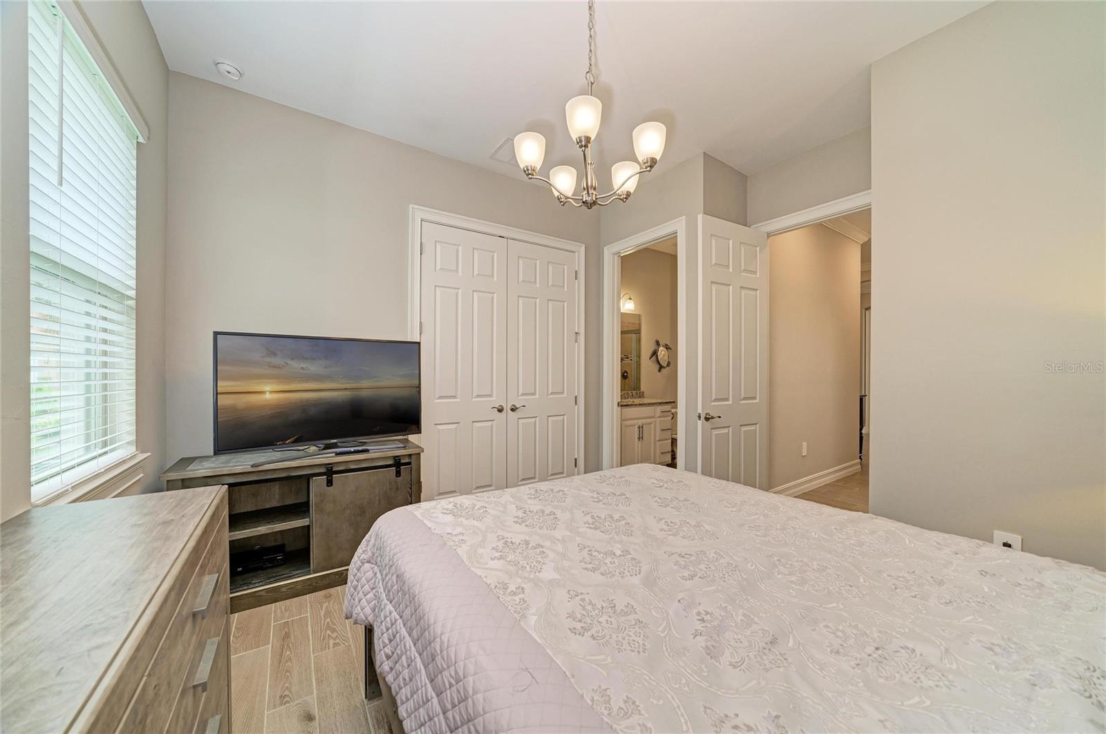 289 VILLORESI BLVD — photo 48