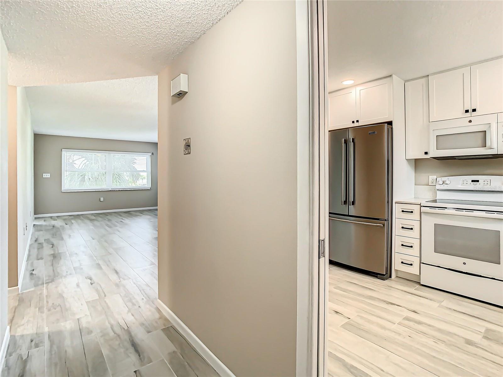 4575 COVE CIR #309 — photo 32