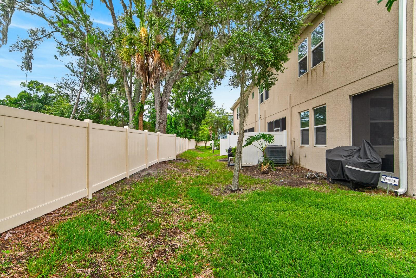 6717 CITRUS CREEK LN — photo 28