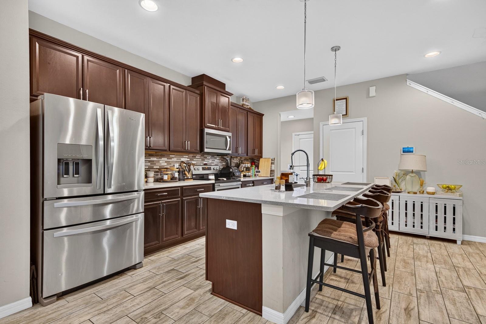 6717 CITRUS CREEK LN — photo 9