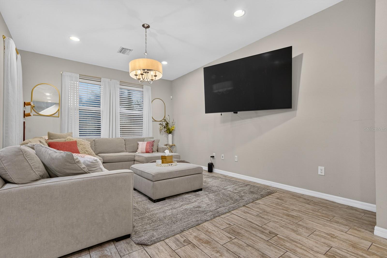 6717 CITRUS CREEK LN — photo 12