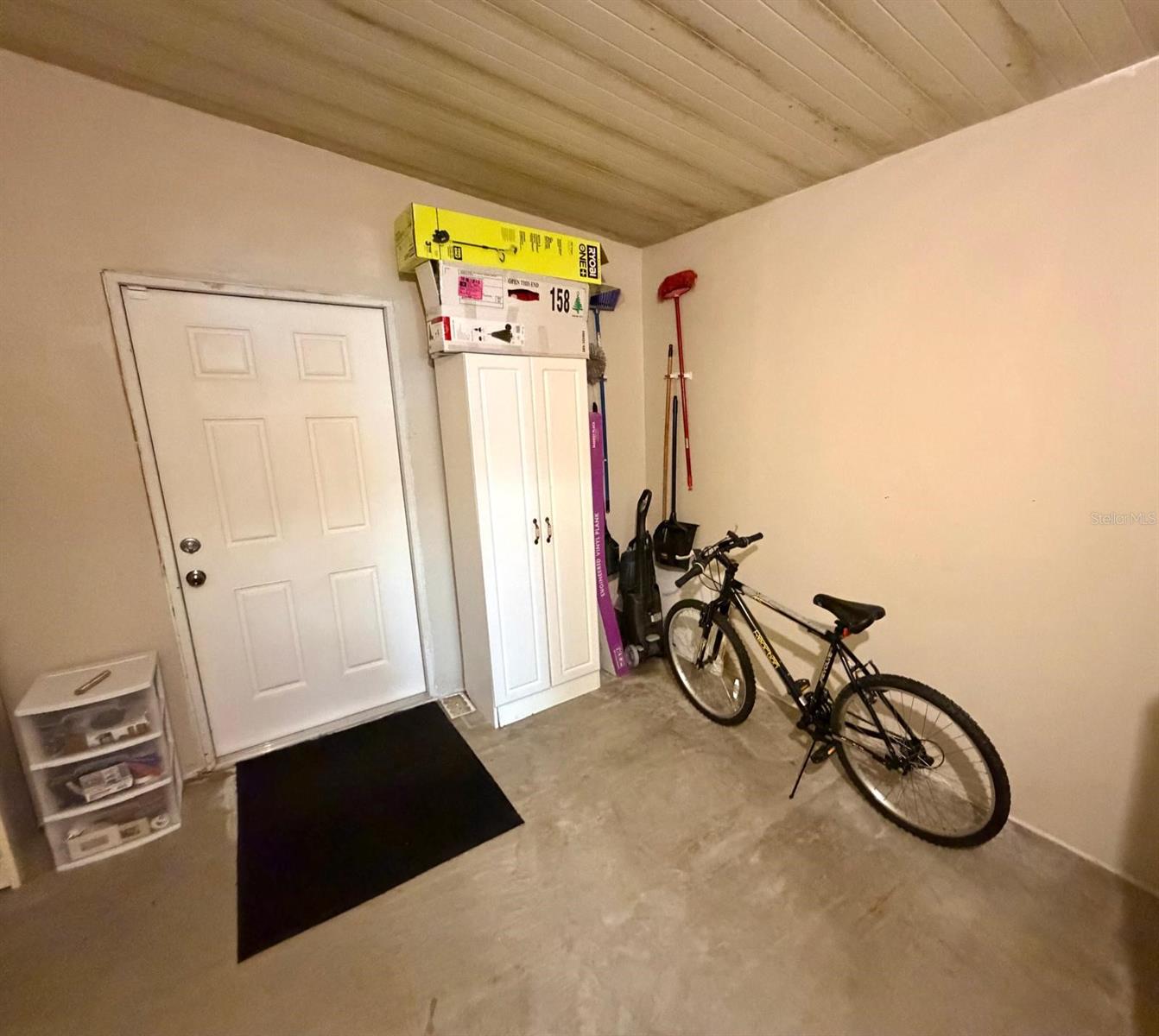 3937 CHRIS DR — photo 19