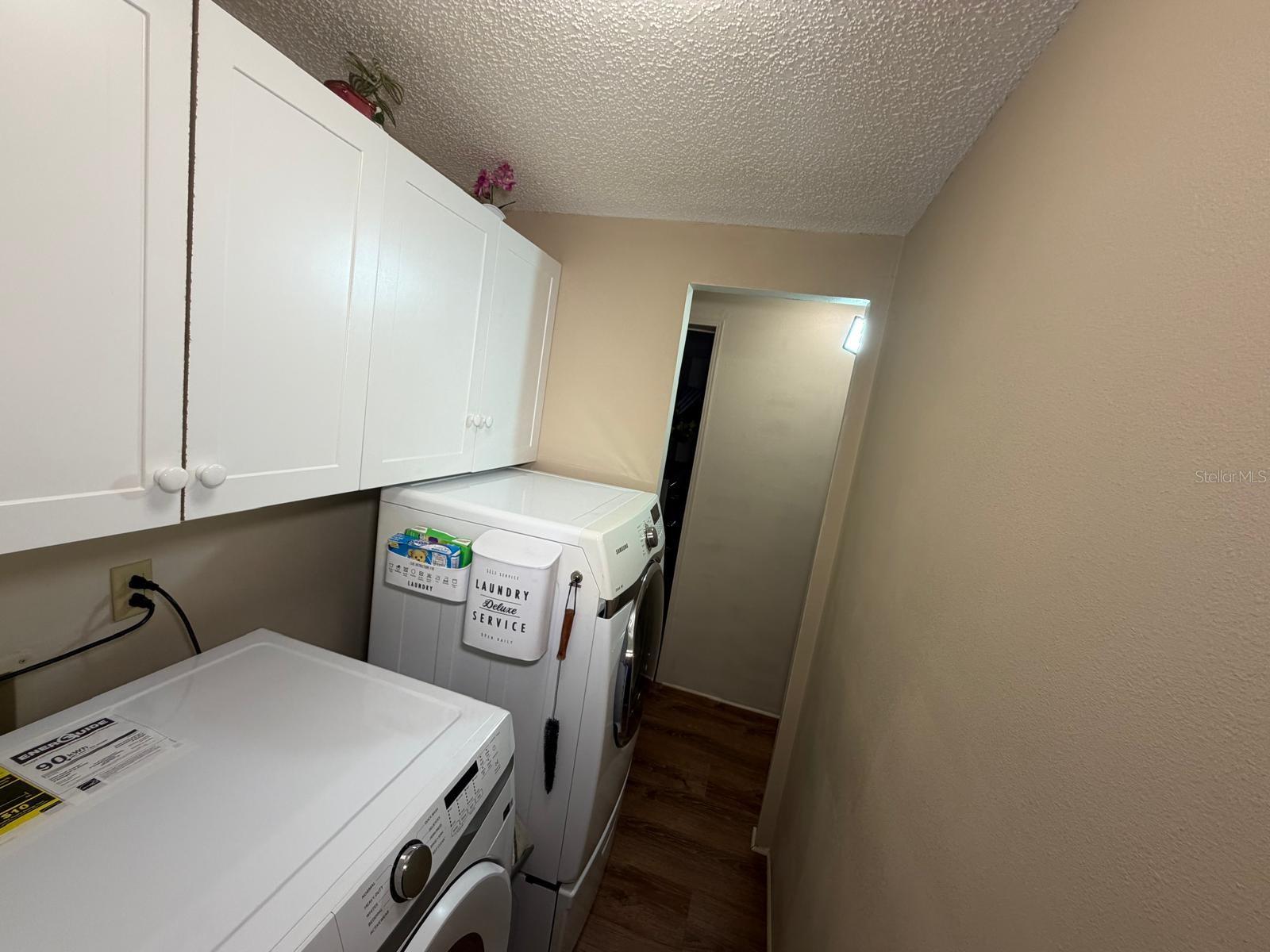 3937 CHRIS DR — photo 37