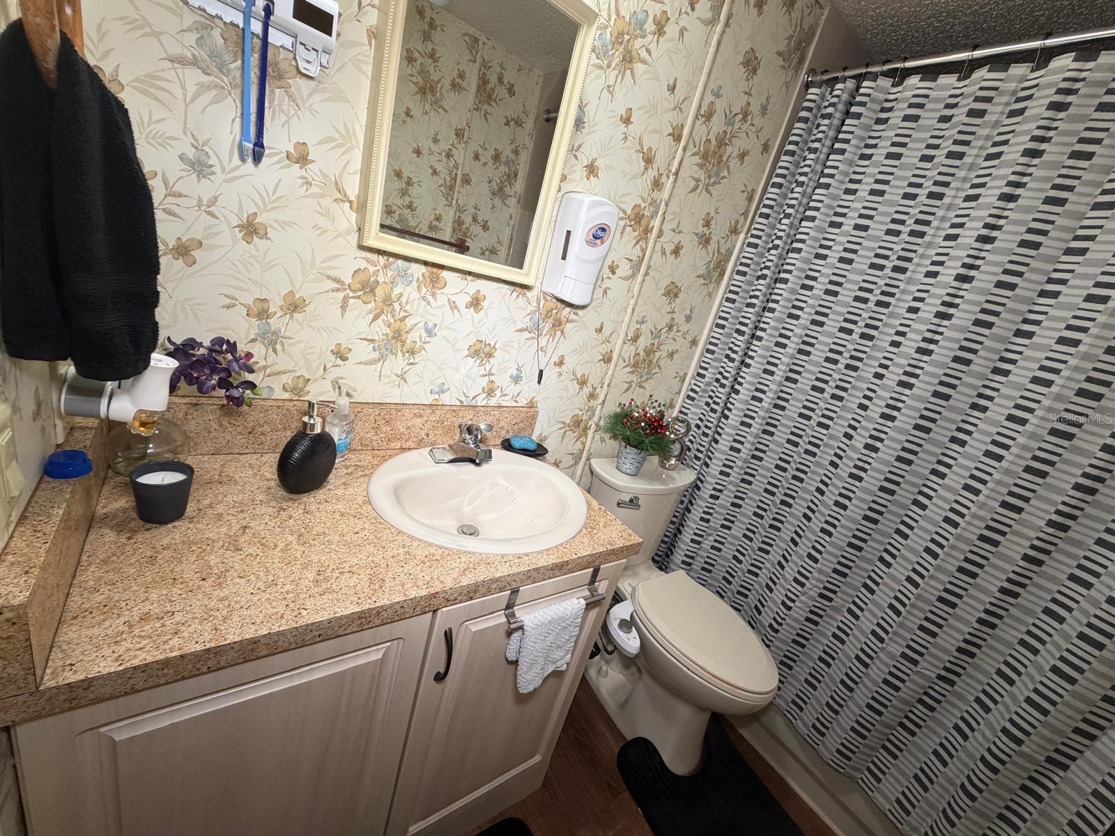 3937 CHRIS DR — photo 36