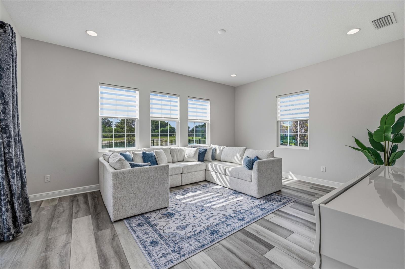 5254 WOLF CREEK DR — photo 28