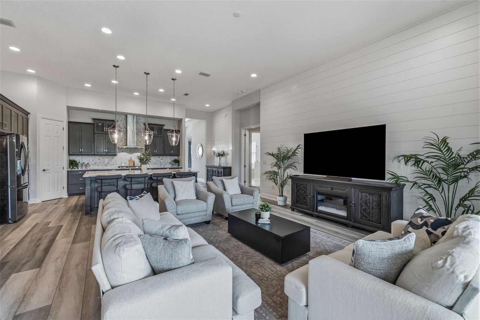 5254 WOLF CREEK DR — photo 22
