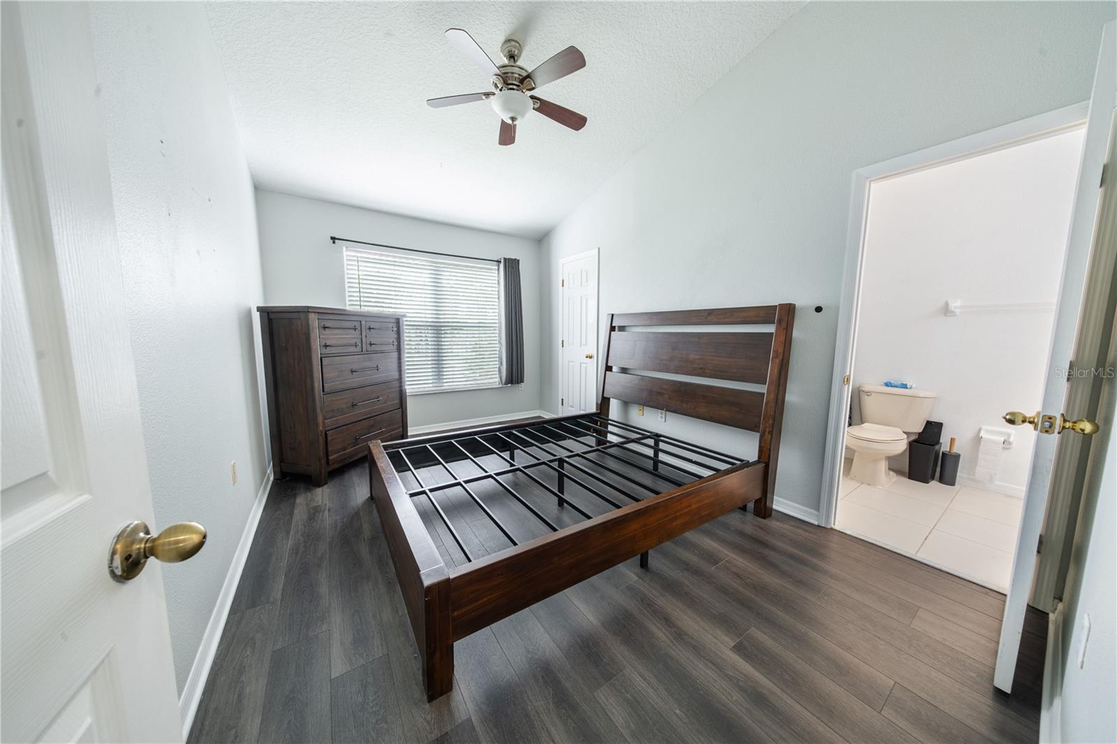 11505 DECLARATION DR — photo 9