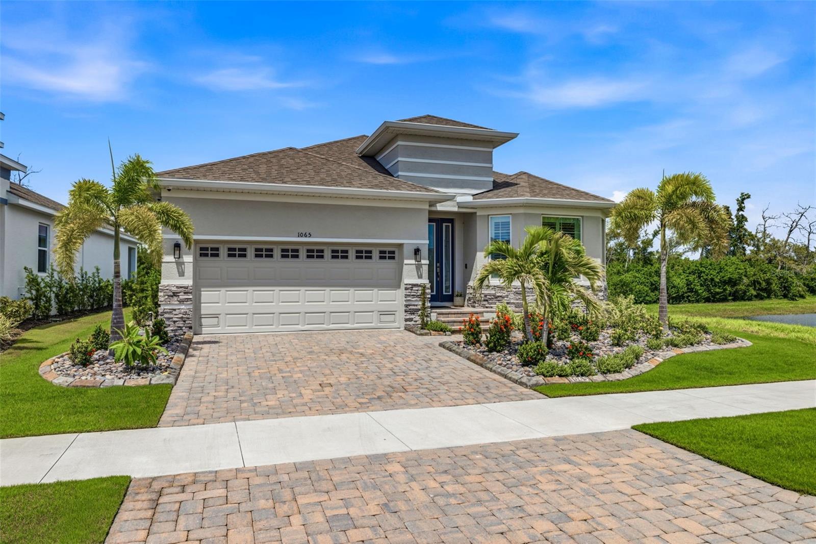 1065 SIGNET DR — photo 4