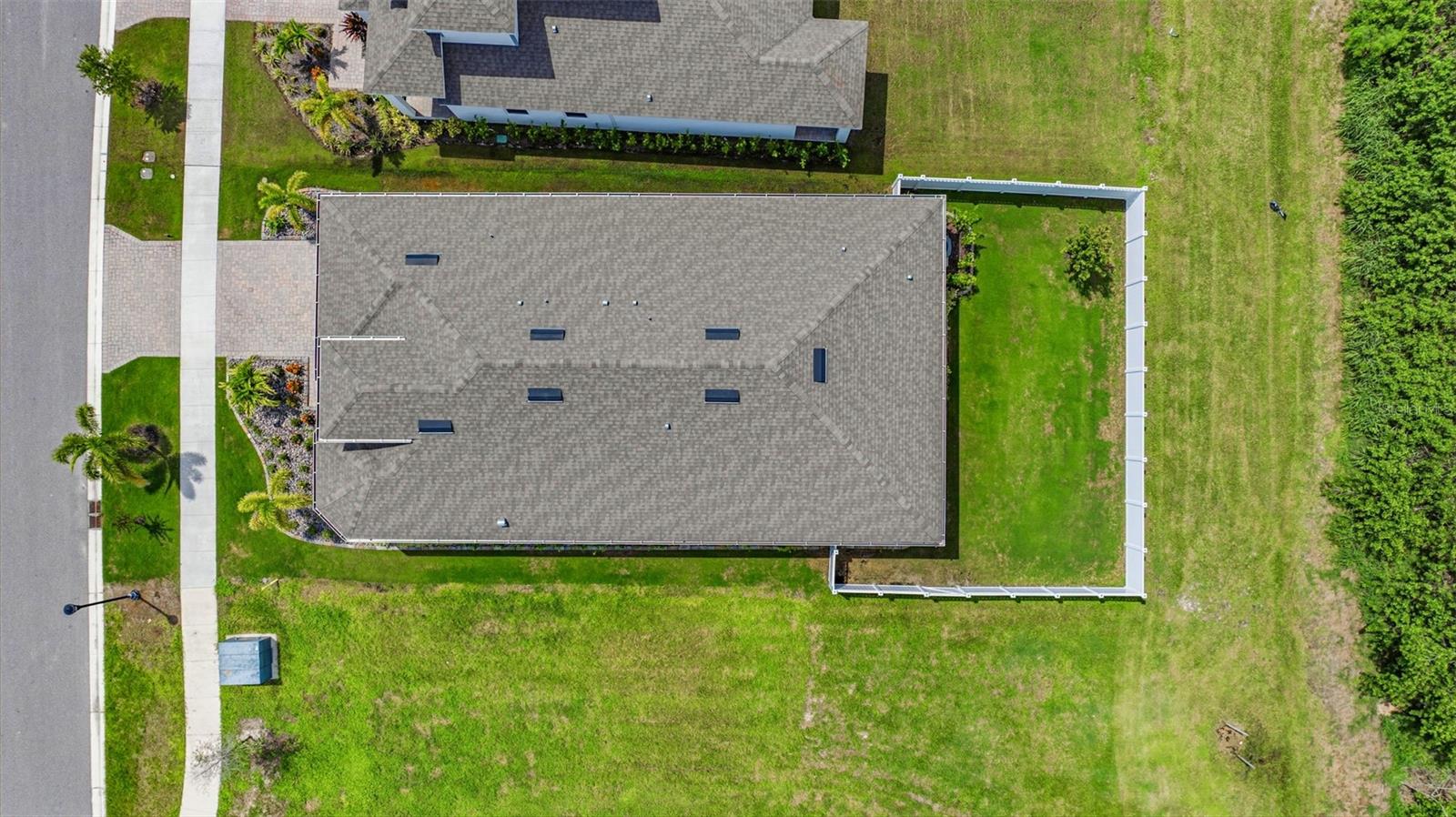 1065 SIGNET DR — photo 42