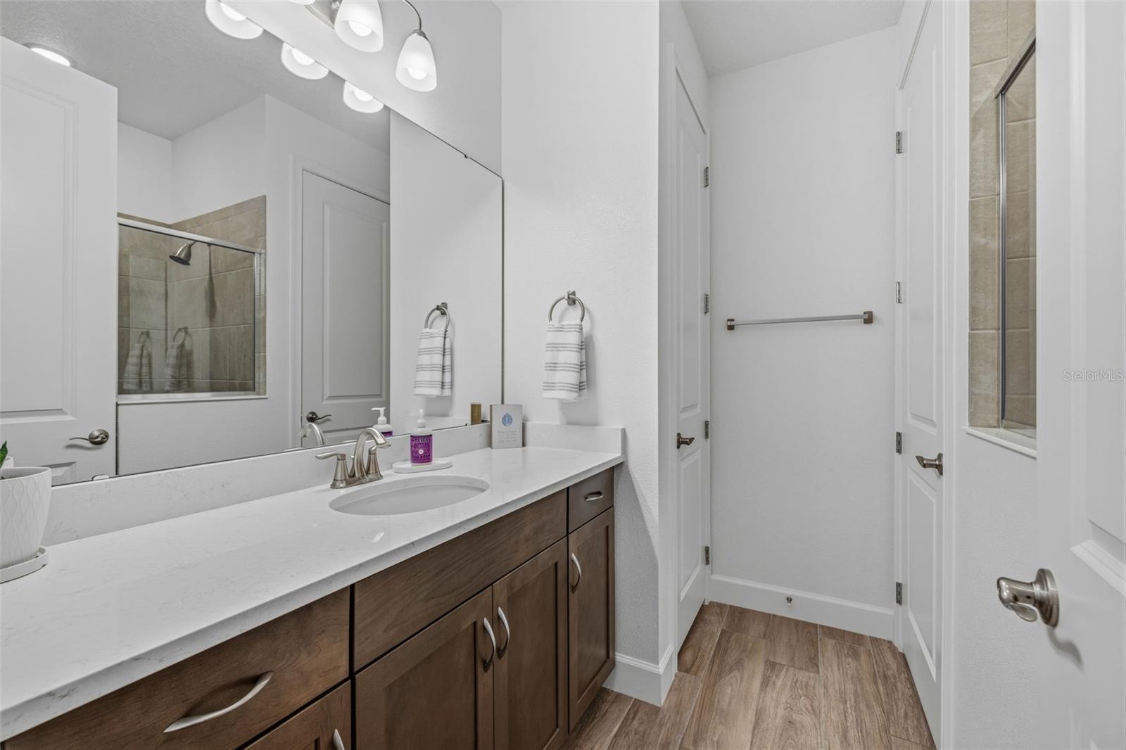 1065 SIGNET DR — photo 29