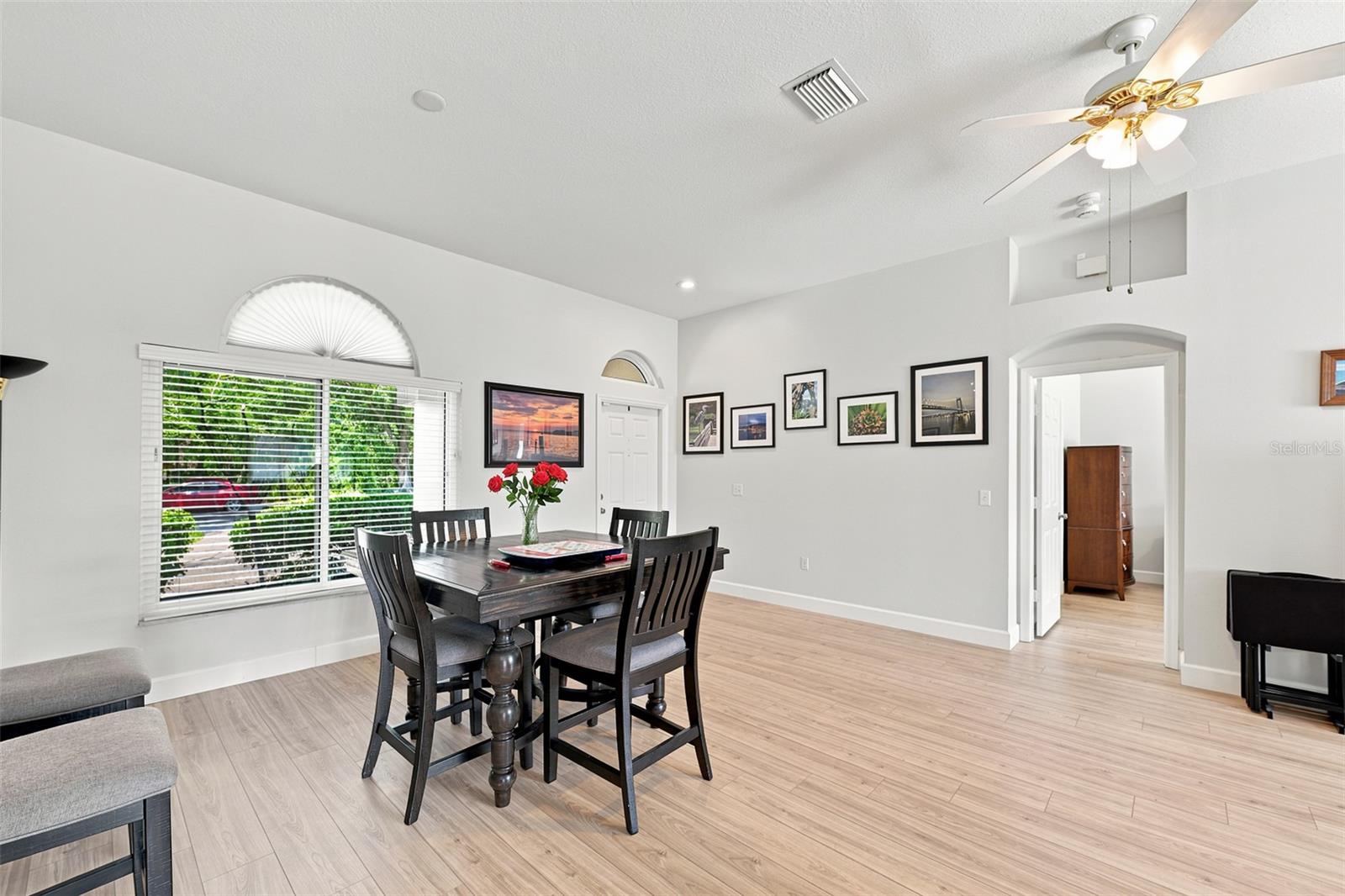 3720 TREELINE DR — photo 16