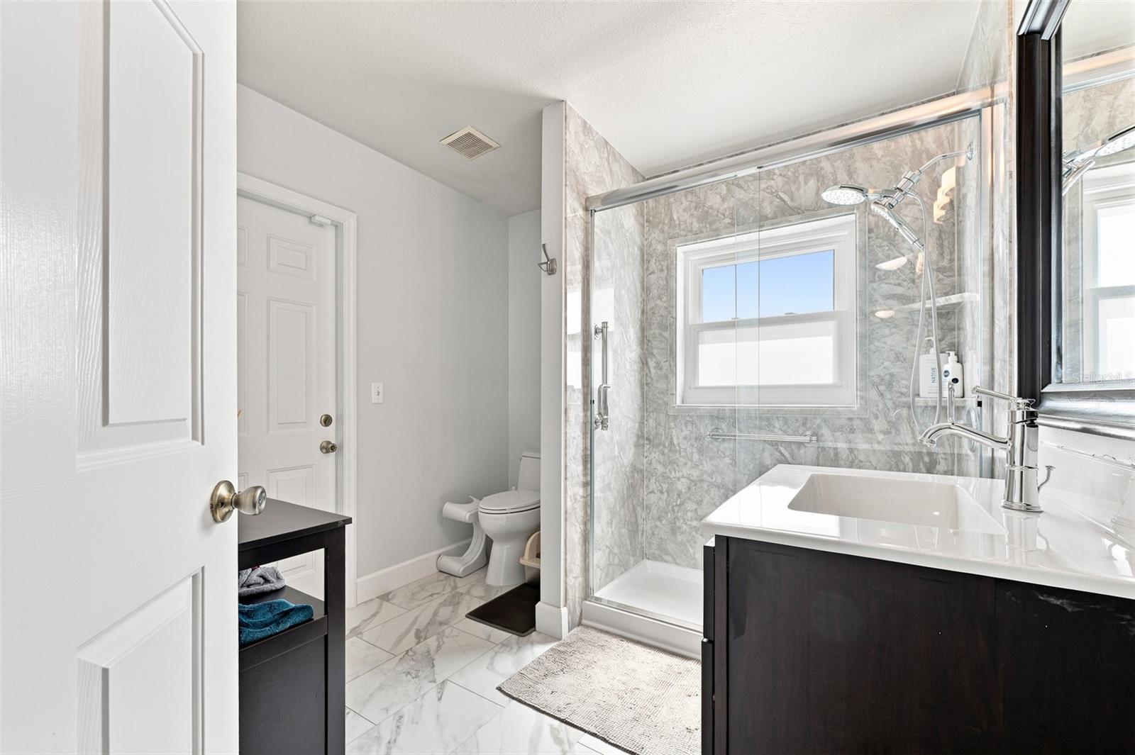 3720 TREELINE DR — photo 35