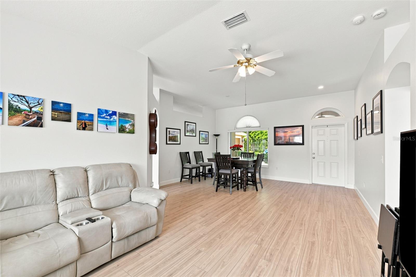 3720 TREELINE DR — photo 11