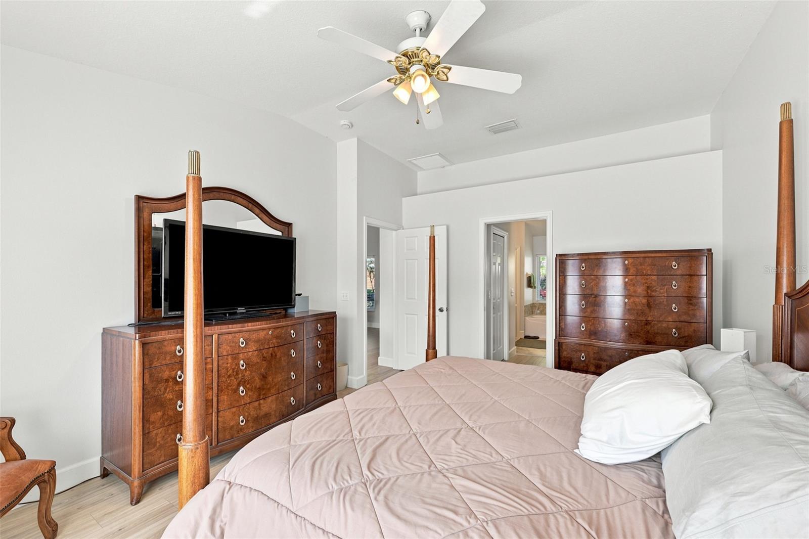 3720 TREELINE DR — photo 24