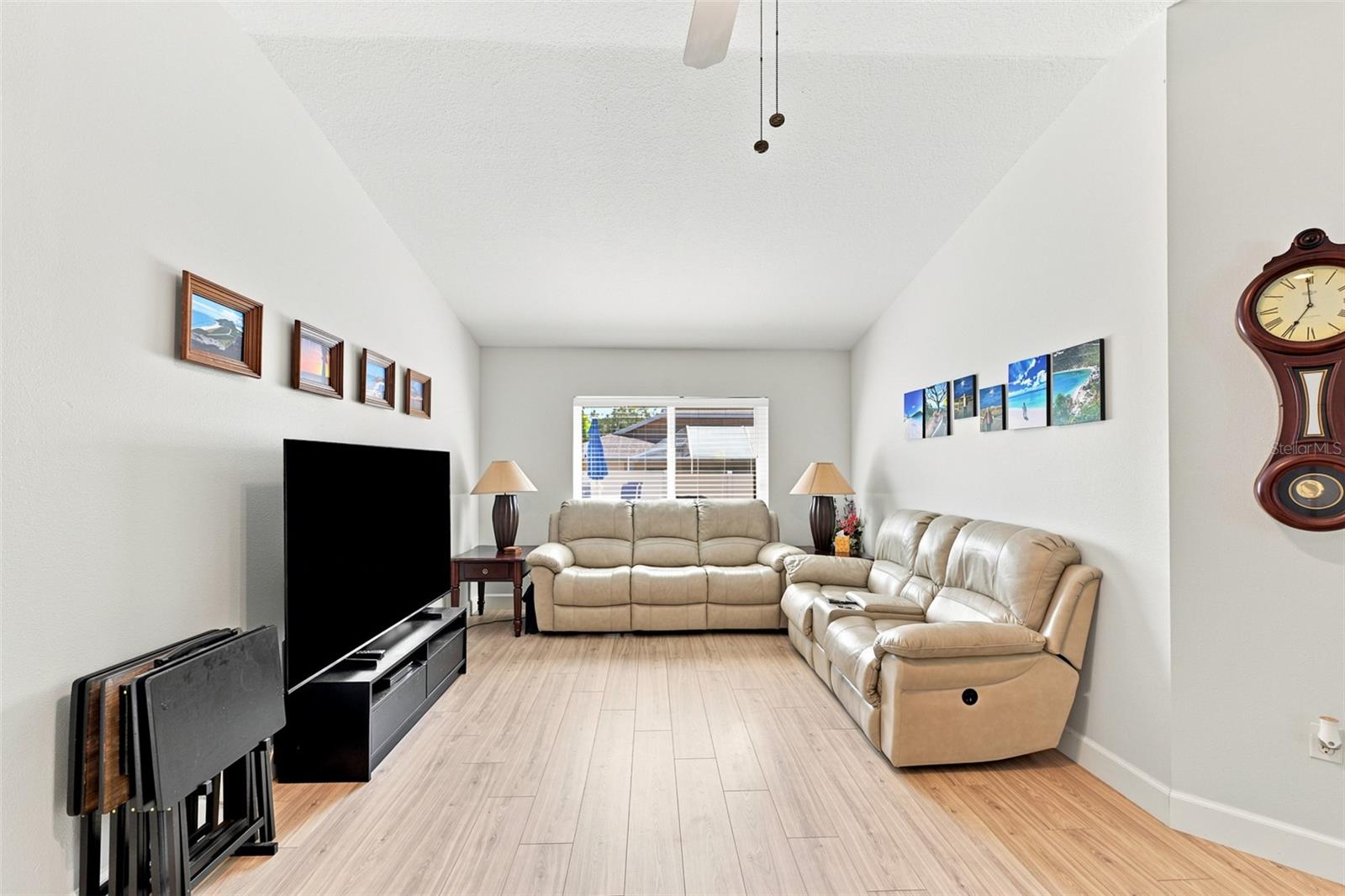 3720 TREELINE DR — photo 10