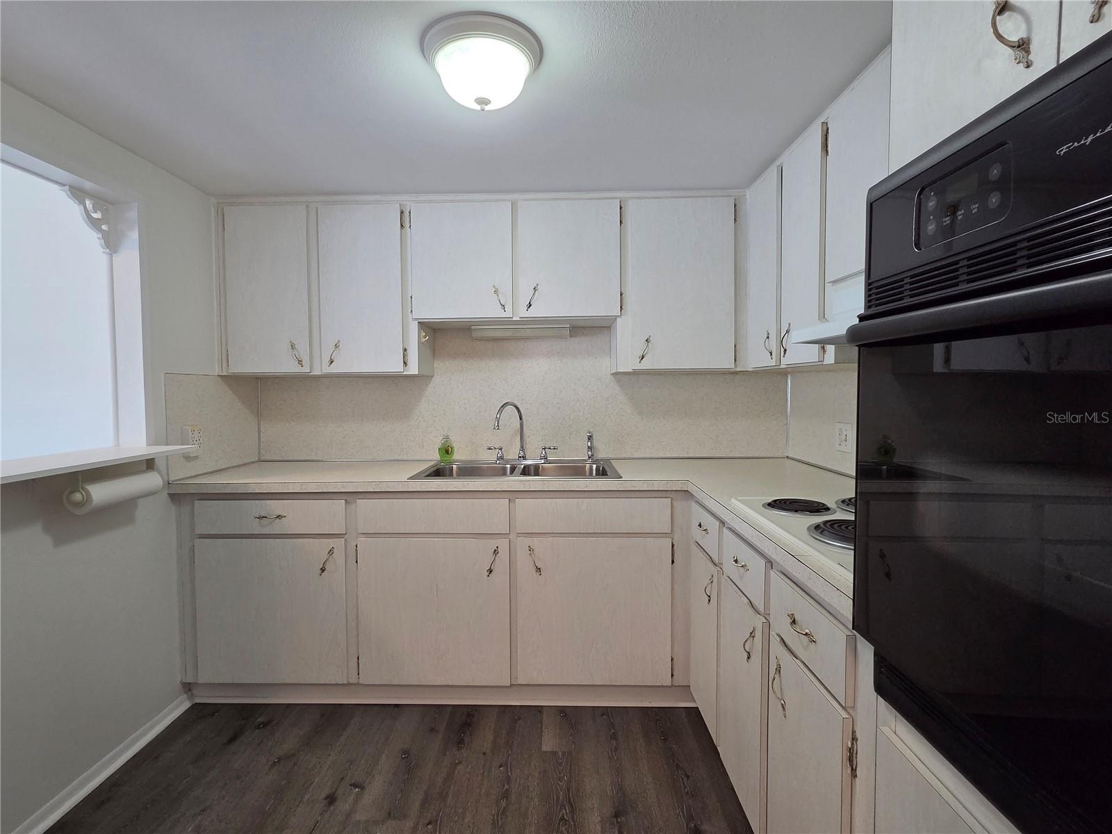 2459 COLUMBIA DR #47 — photo 9