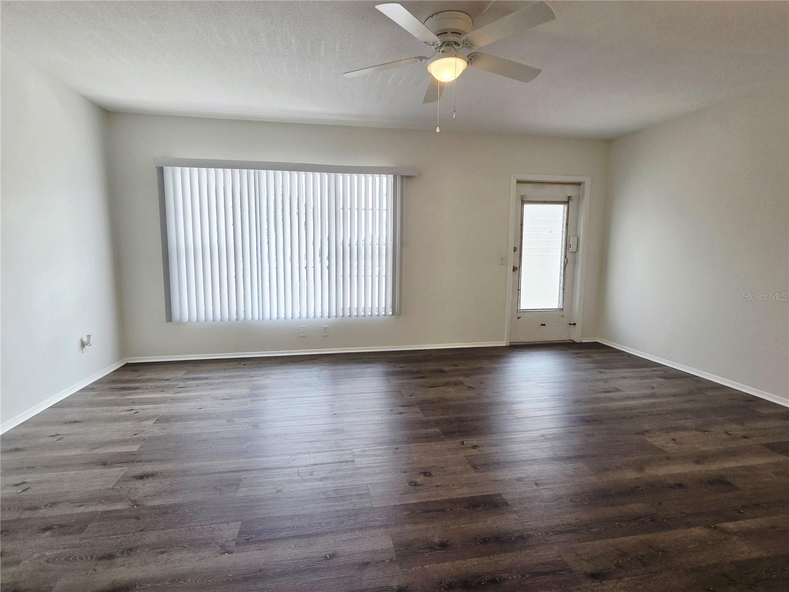 2459 COLUMBIA DR #47 — photo 5