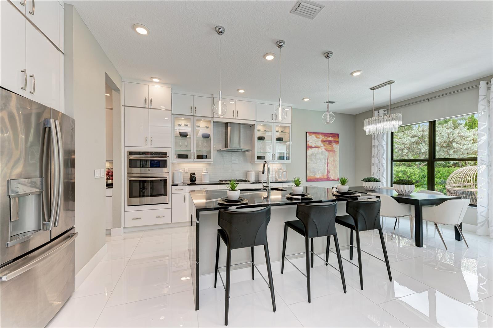 5060 SIMONS CT — photo 4