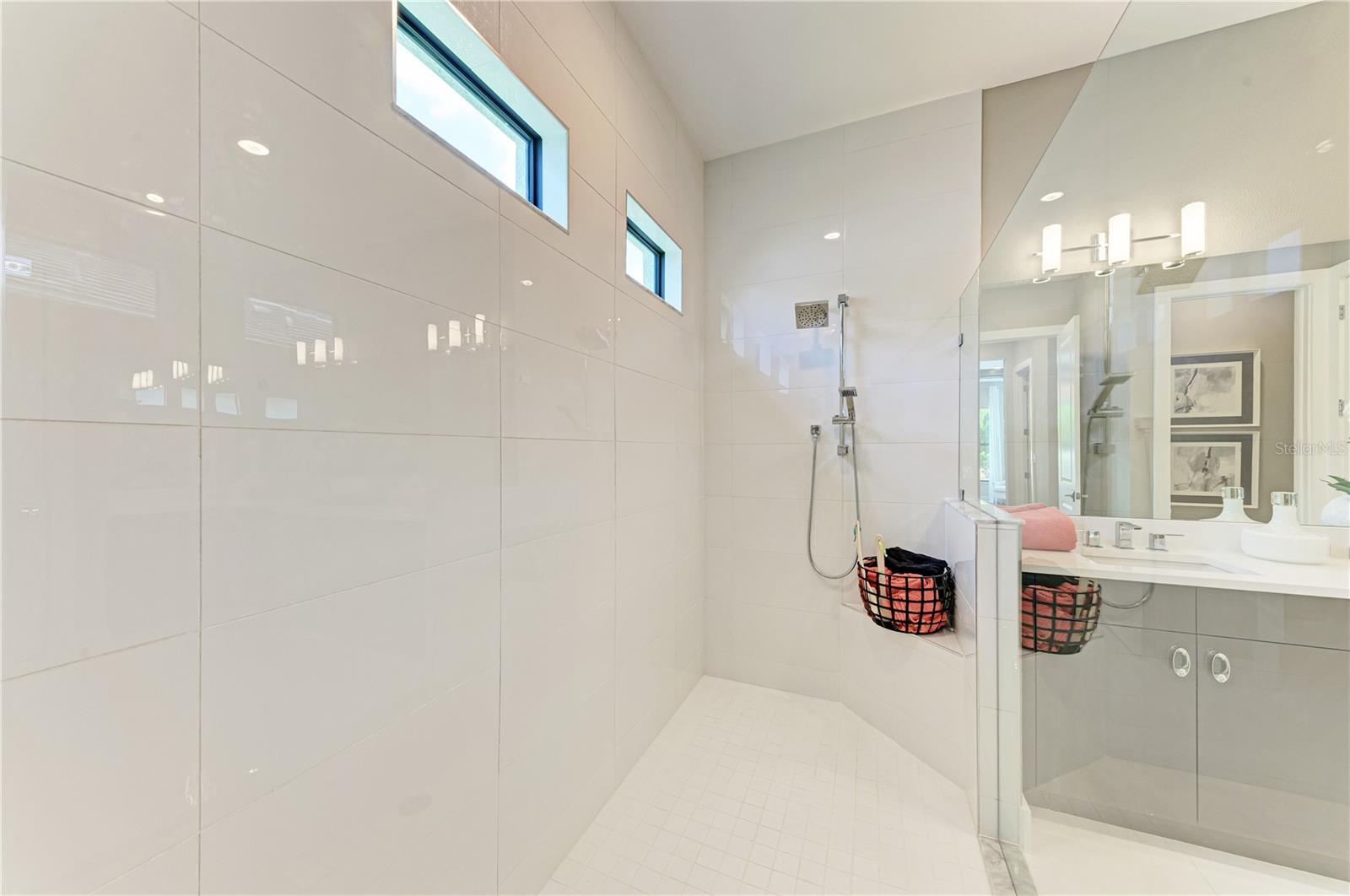 5060 SIMONS CT — photo 22