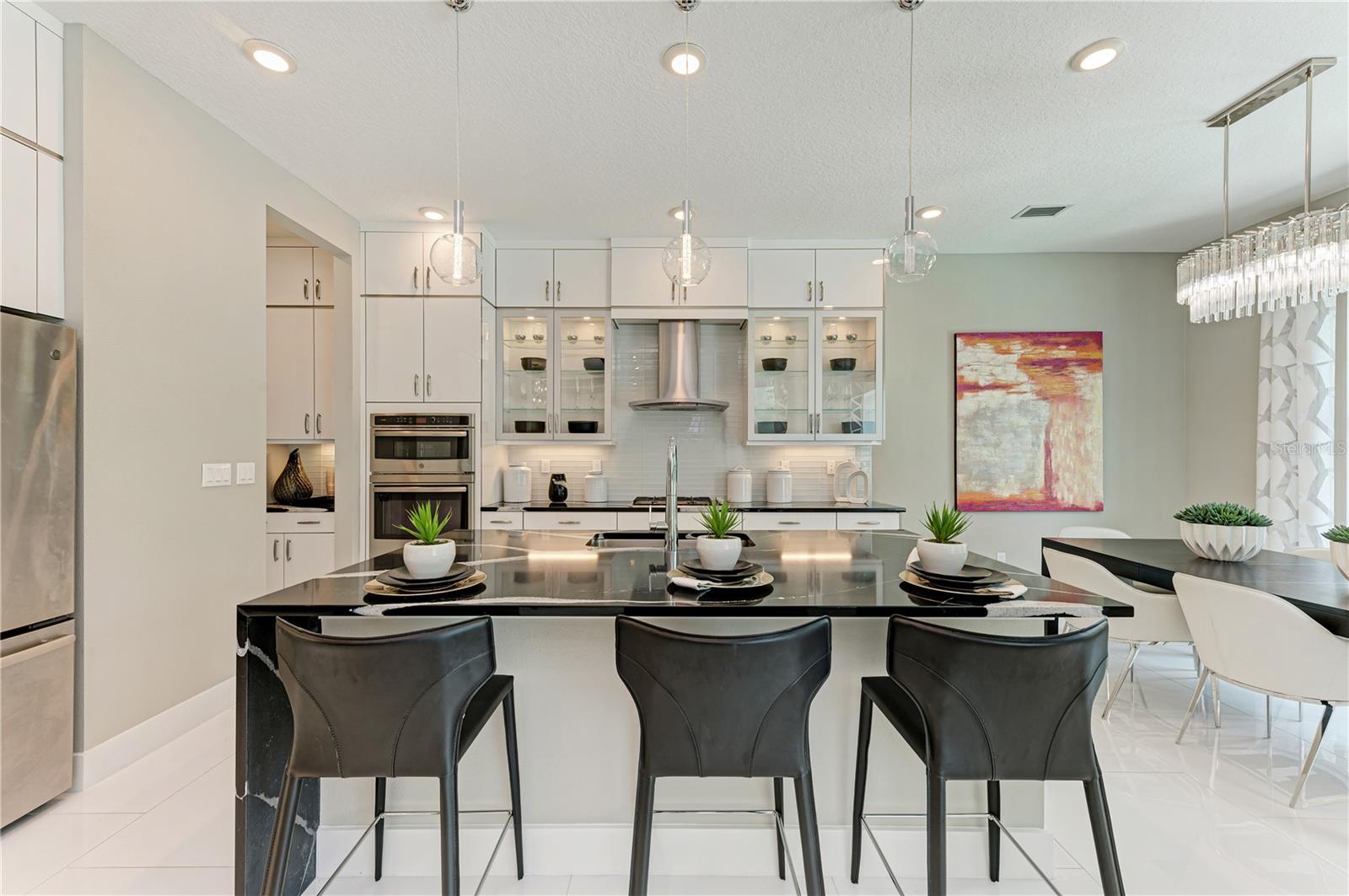 5060 SIMONS CT — photo 5
