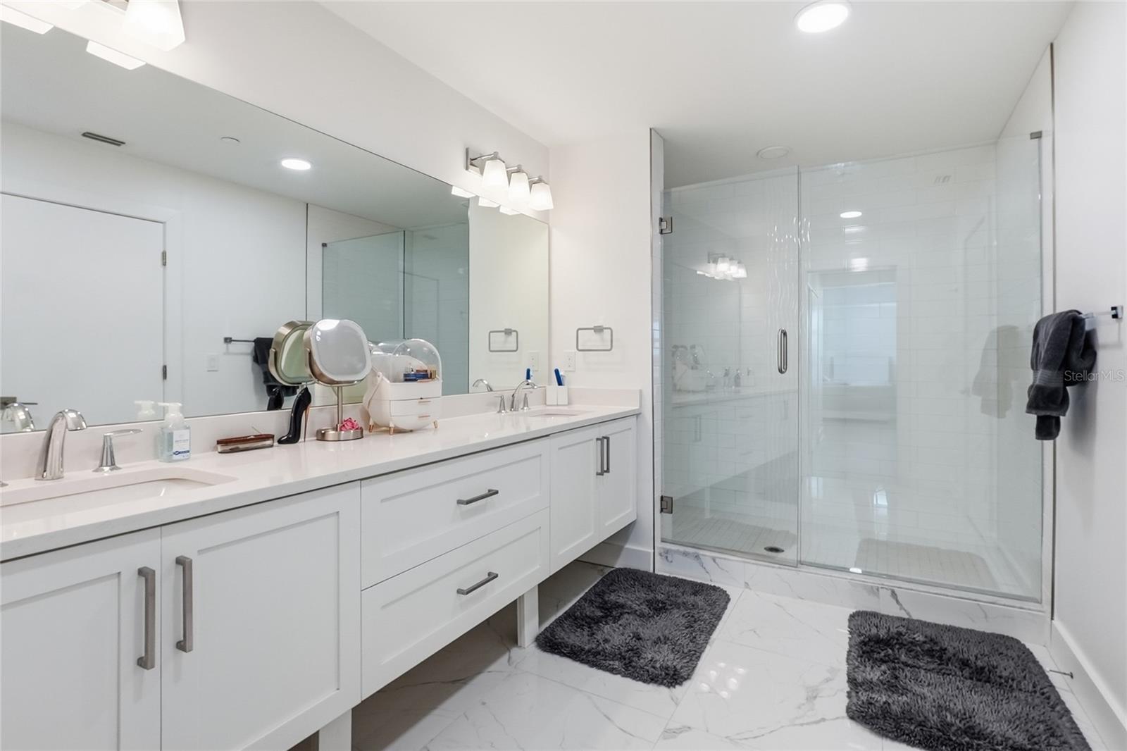 415 ISLAND WAY #204 — photo 13