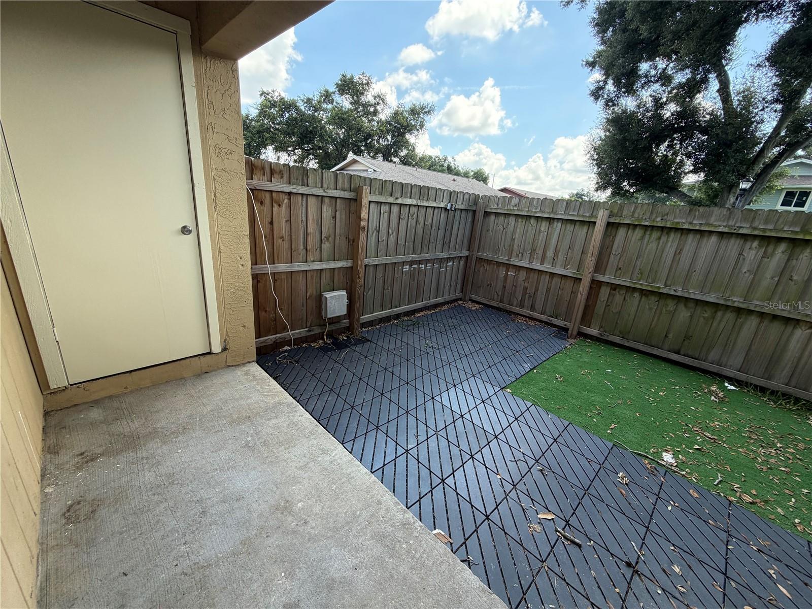233 THORN TREE PL — photo 13