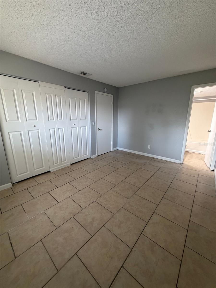233 THORN TREE PL — photo 8