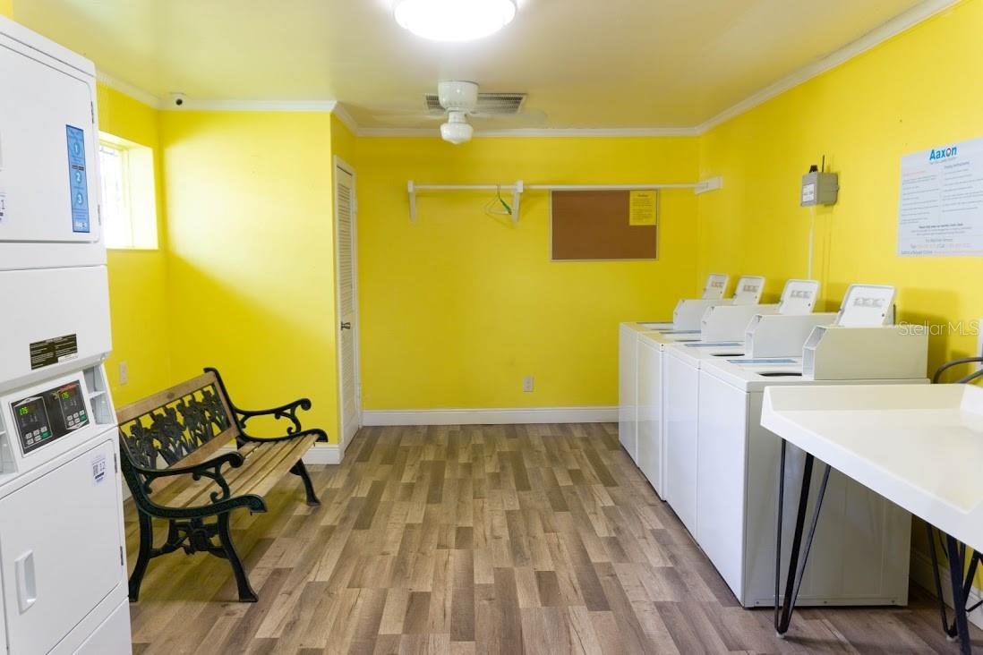 233 THORN TREE PL — photo 18