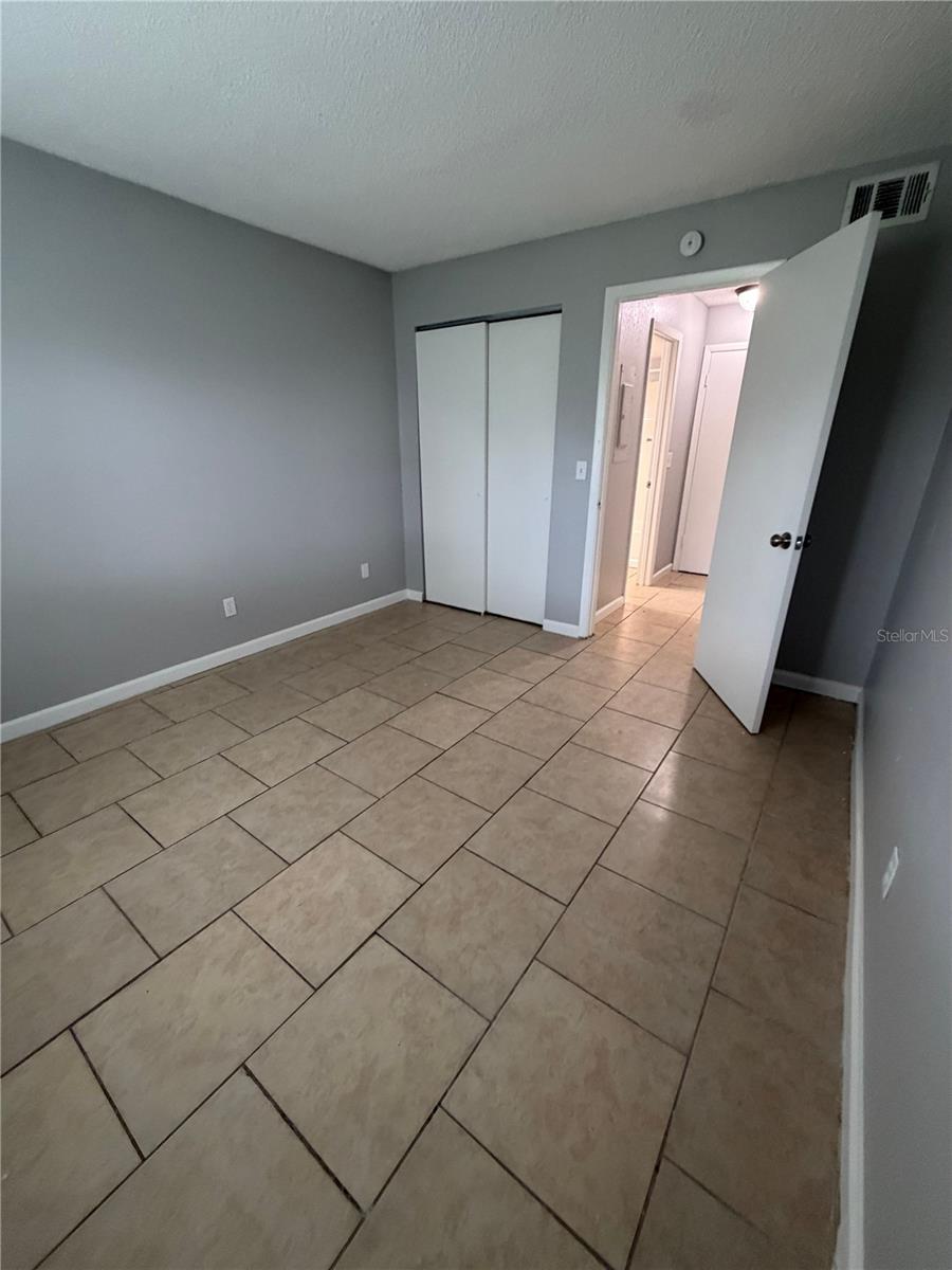 233 THORN TREE PL — photo 11